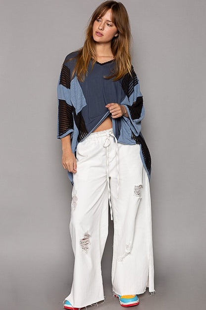 POL High-Low Contrast V-Neck Top