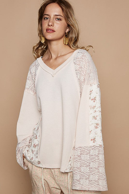 POL Lace Floral Round Neck Knit Top