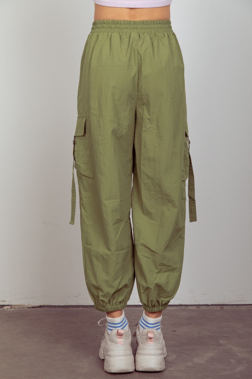 VERY J Elastic Waist Woven Cargo Pants