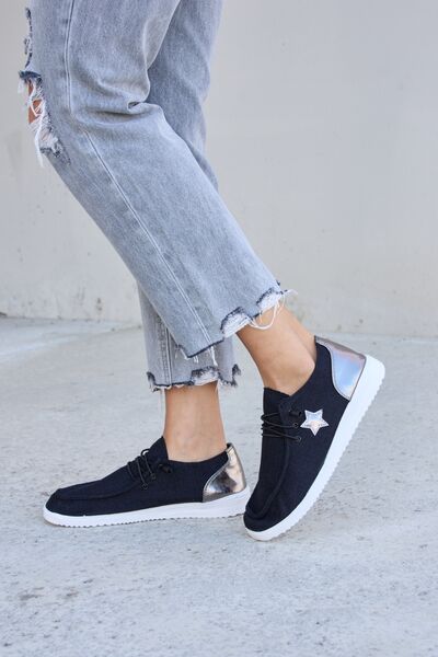 Forever Link Star Lace-Up Flat Sneakers