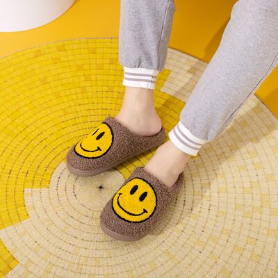 Melody Smiley Face Slippers - Khaki/Yellow