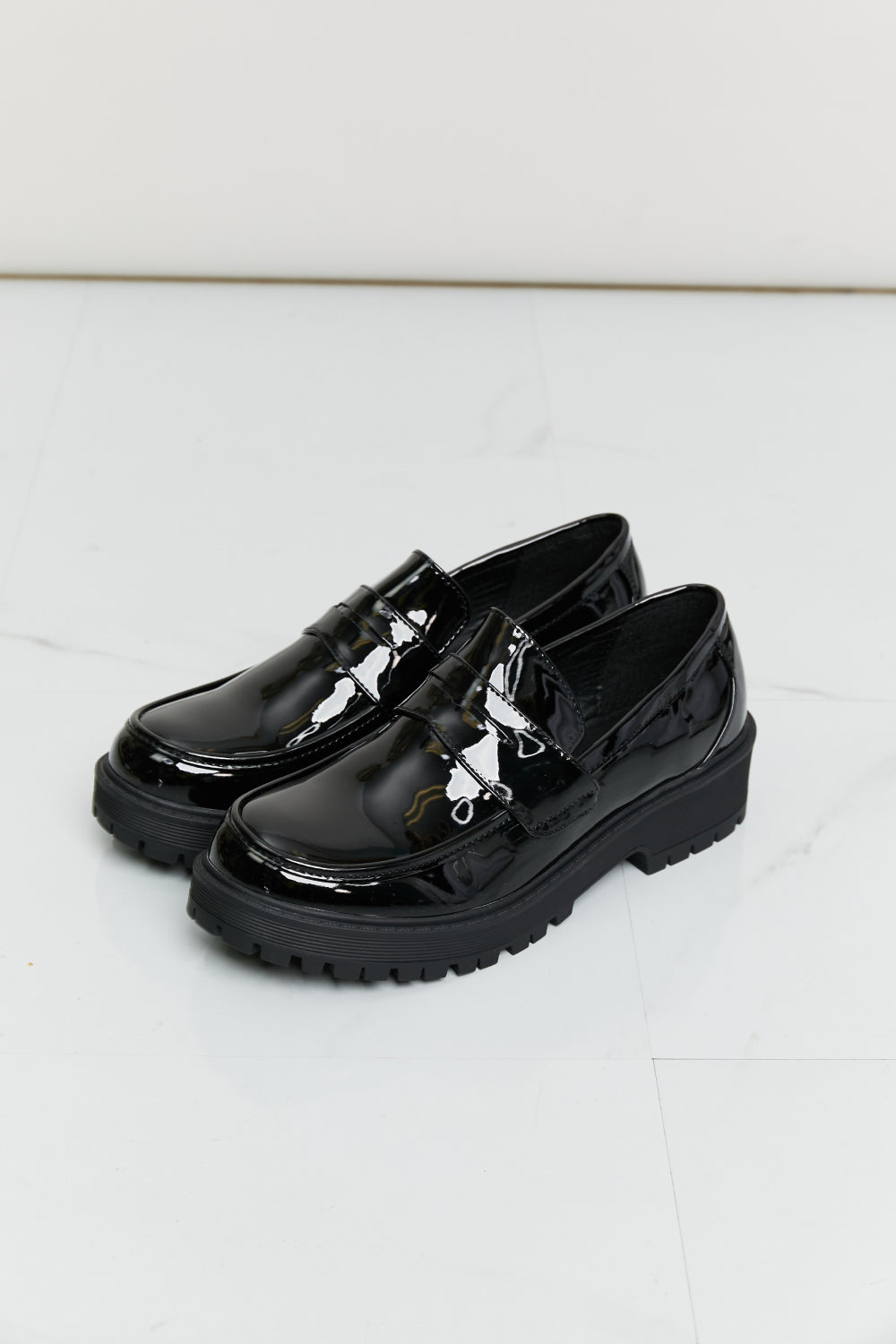 Forever Link Round Toe Loafers